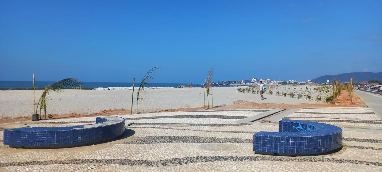 Apto Aconchegante a 20 mts do Mar e Pertinho do Centro Matinhos Exterior foto